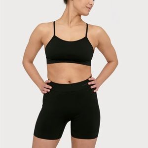 Organic Basics Short -Silvertech Active Yoga Short
